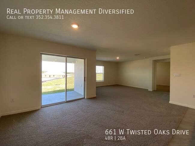 Foto del edificio - 4801 N Forest Ridge Blvd