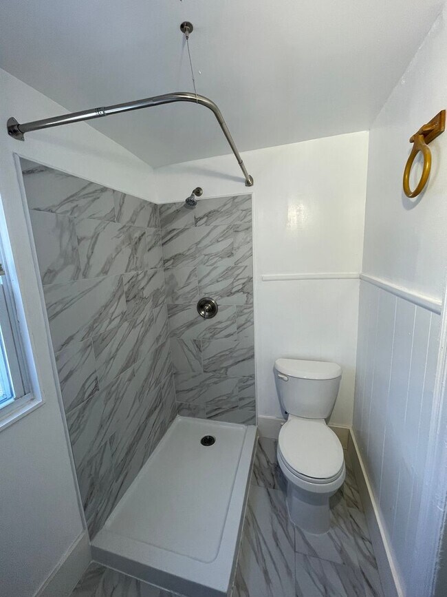 Foto del edificio - 321 E Price St