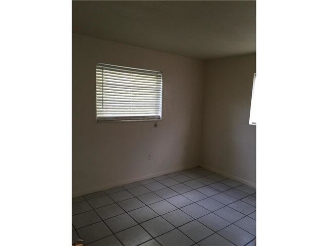 Foto del edificio - 6301 Moseley St