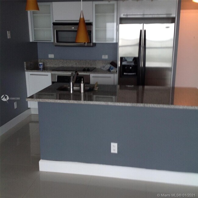 Building Photo - 888 Biscayne Blvd