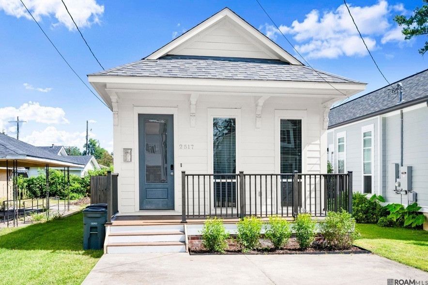 Photo - 2517 Cork St