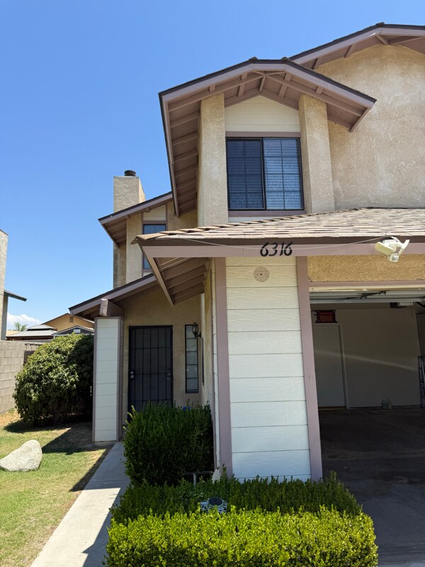 Foto del edificio - 6316 Rhonda Way