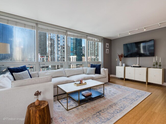 Foto del edificio - 340 E Randolph St