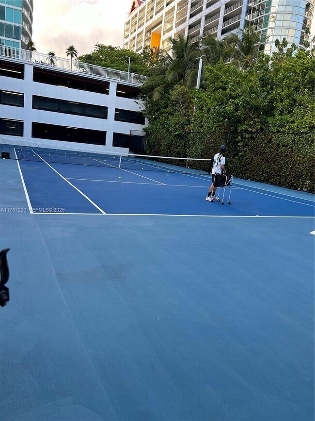 Foto del edificio - 2101 Brickell Ave