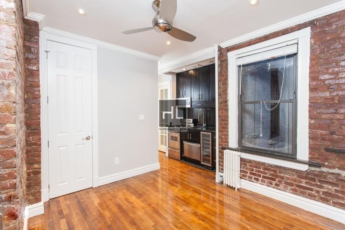 Foto principal - East 13th Street