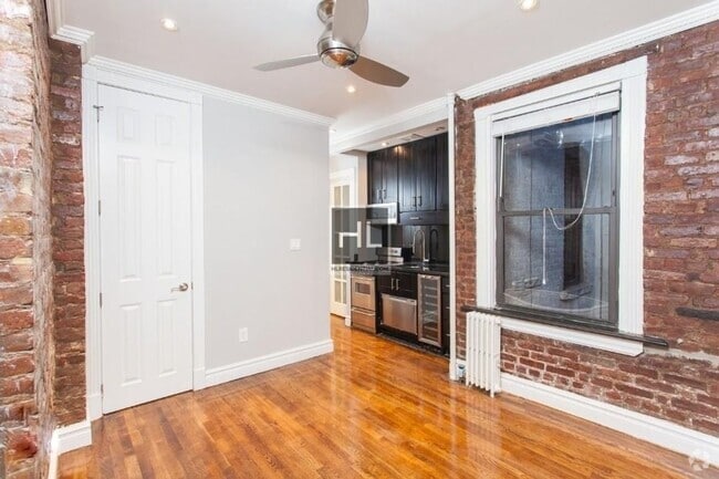 Building Photo - East 13th Street