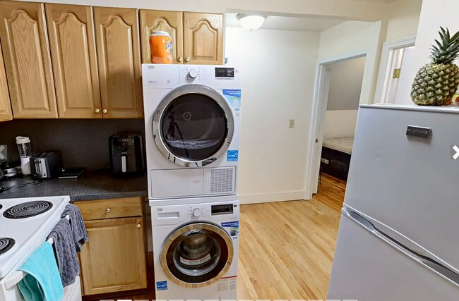 Foto del edificio - 60 Walden St