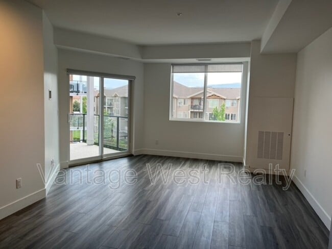 Building Photo - 3642 Mission Springs Dr