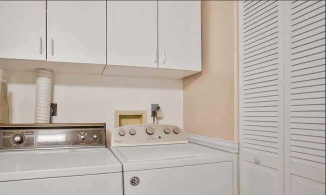 Building Photo - 3894 Northgate Pl