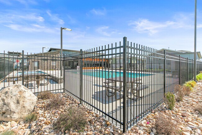 Foto del edificio - 14962 S Soft Whisper Wy