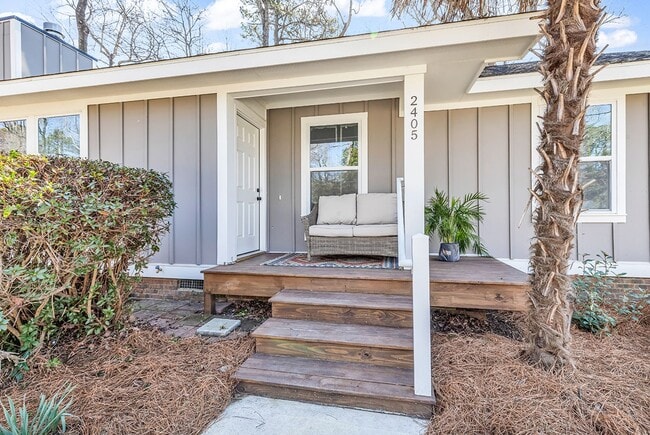 Building Photo - 2405 Bert Dr