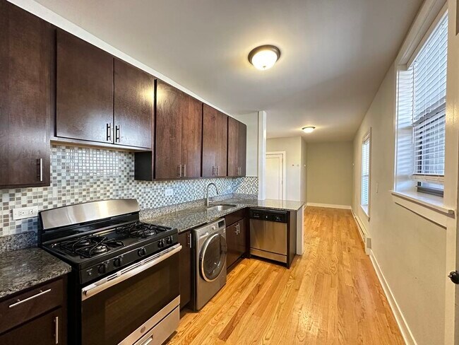 Foto del edificio - 4425 N Wolcott Ave