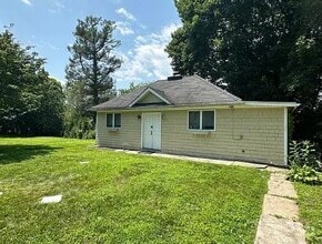 Building Photo - 52 Orchard Ridge Rd