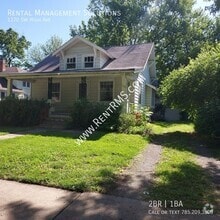 Building Photo - 1270 SW High Ave