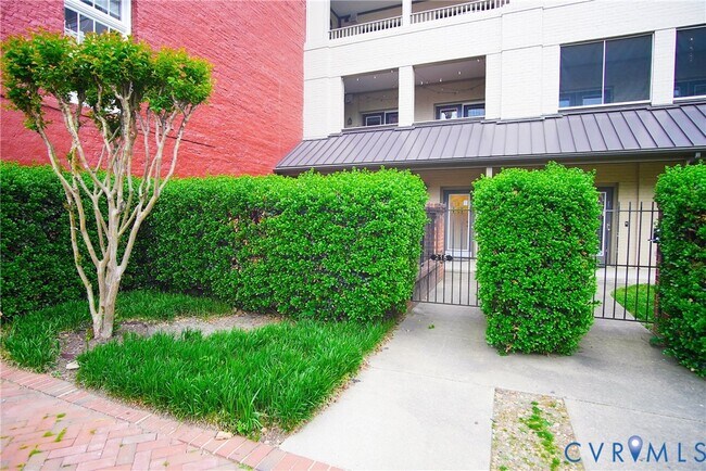 Foto del edificio - 215 N 19th St