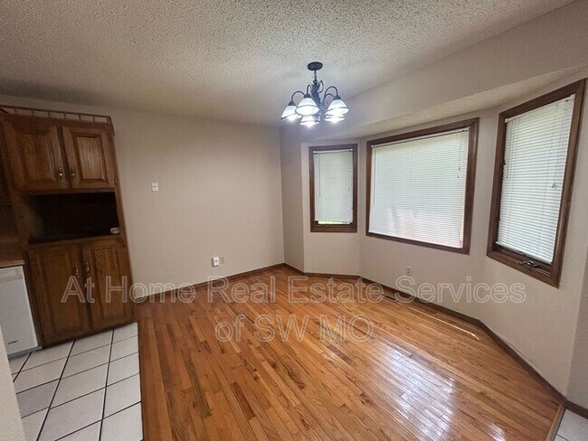 Building Photo - 1415 S Arcadia Ave