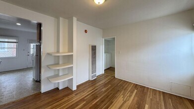 Building Photo - 25 19th Ave
