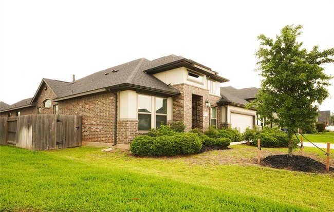 Building Photo - 29034 Canyon Oak Dr