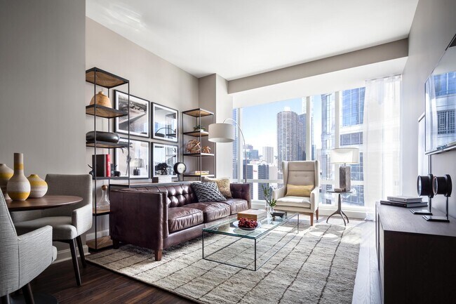 Foto del edificio - 150 W Lake St