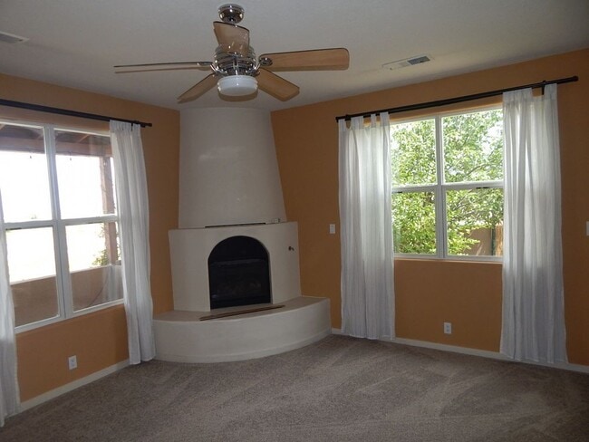 Building Photo - 3 Placita Lucinda