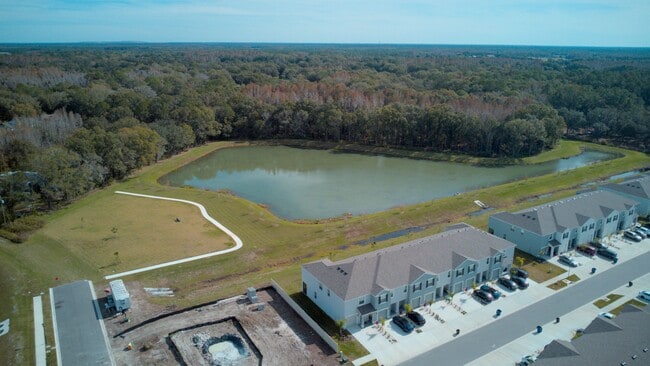 Building Photo - 1570 Hubbell Rd