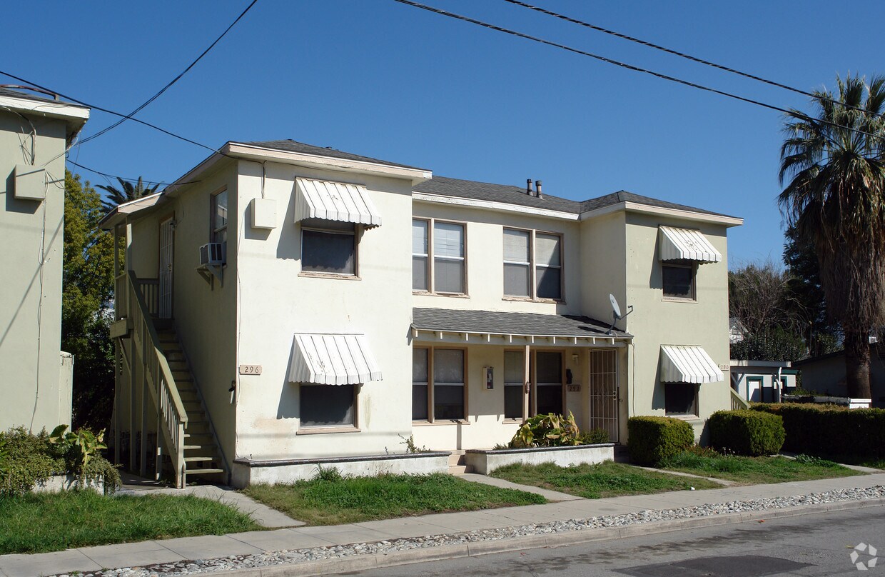 Primary Photo - 290 W Magnolia Ave