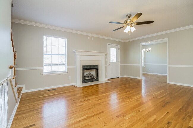 Building Photo - 1318 Knight Dr