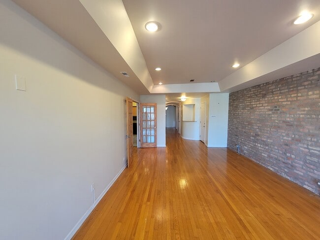 Building Photo - 7141 S Euclid Ave