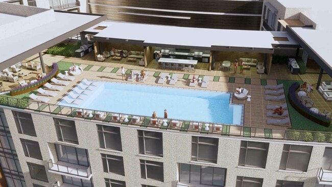 Pool Deck Aerial View - Encore Lakeside