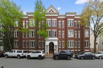 Building Photo - 1520 O St NW
