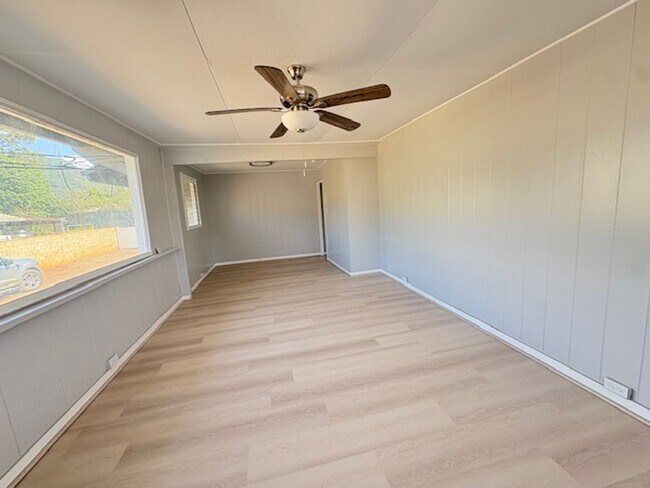 Foto del edificio - Two Bedroom Duplex