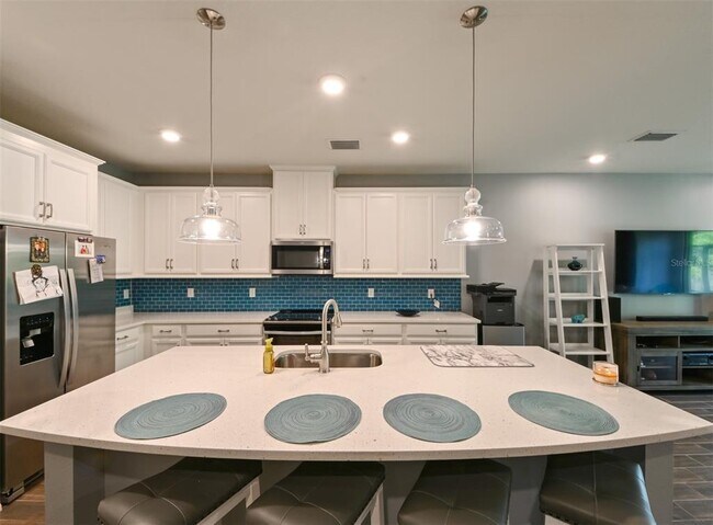 Foto del edificio - 2876 Grand Kemerton Pl