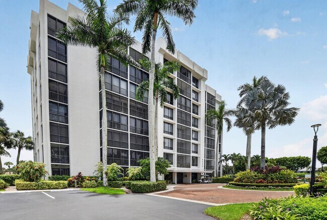 Foto del edificio - 6895 Willow Wood Dr