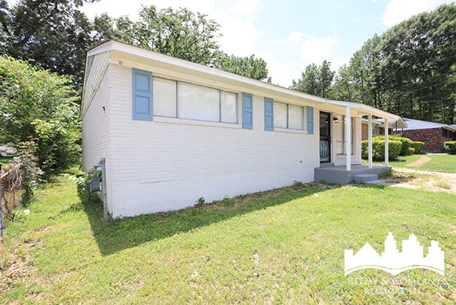 Foto del edificio - 223 Charter Ave