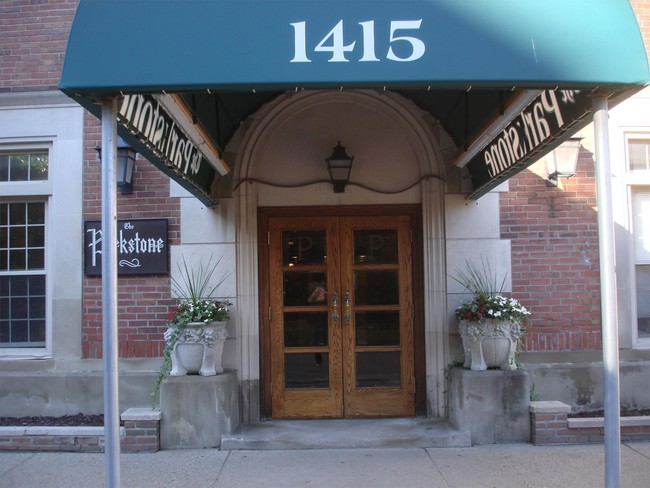 Building Photo - 1130 Parker St