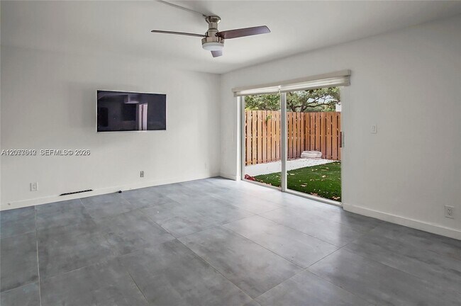 Foto del edificio - 2161 Orange Grove Dr