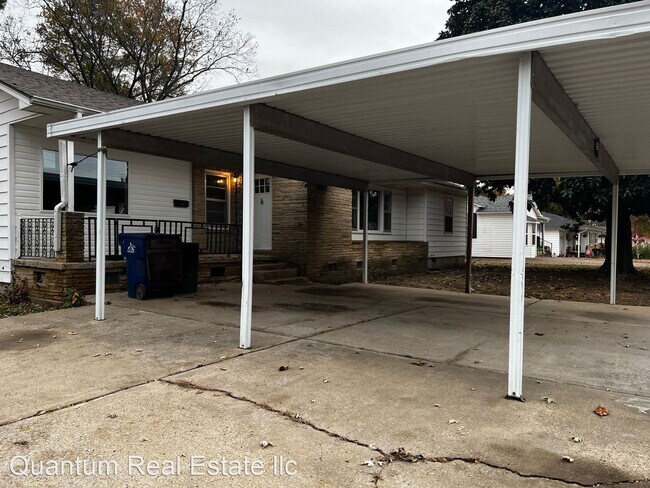 Foto del edificio - 4 br, 1 bath House - 4113 SOUTH 17TH