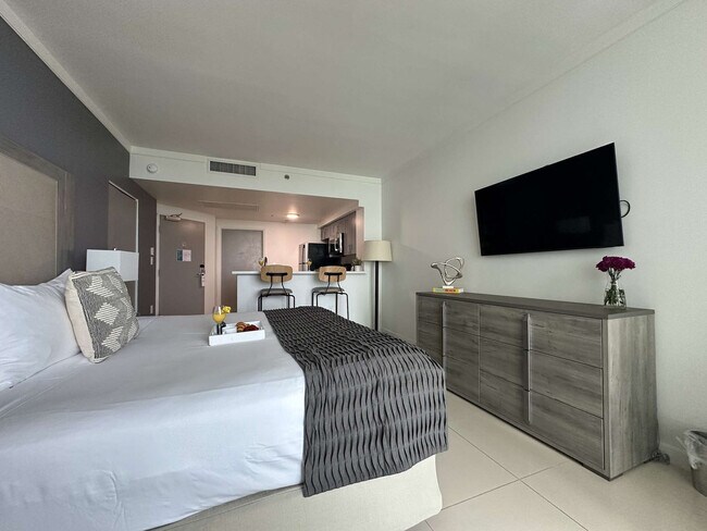 Building Photo - 2889 McFarlane Rd