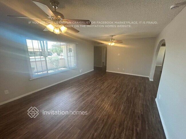 Building Photo - 3354 W Pershing Ave