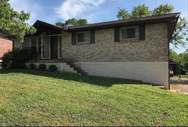 Nice ranch on basement in Charlotte Park - Nice ranch on basement in Charlotte Park House