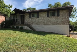 Building Photo - 521 Landau Dr