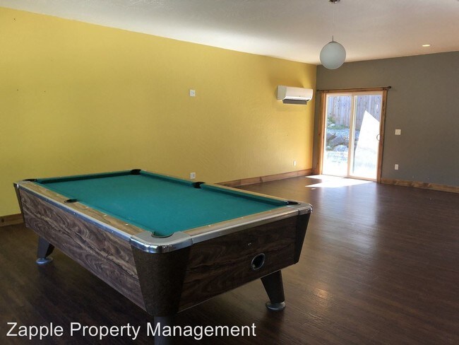 Foto del edificio - 3 br, 2 bath House - 138 Shiplett Rd.