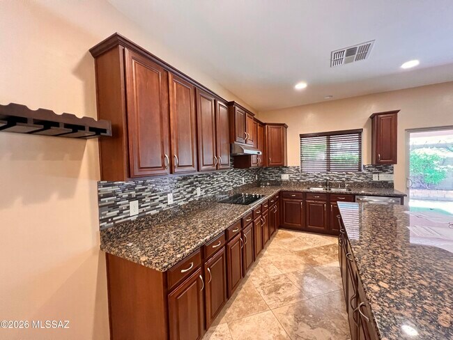 Building Photo - 1271 W Varese Way