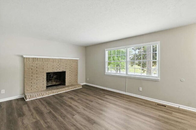 Building Photo - 10577 Thrasher Rd
