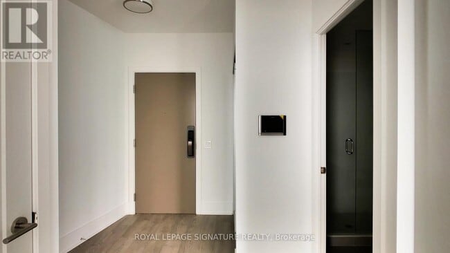 Photo du bâtiment - 10 York St