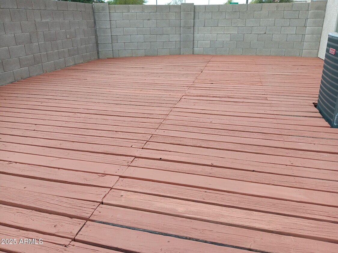Foto del edificio - 25740 W Nancy Ln
