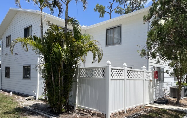 Building Photo - 11943 Corinne Lee Ct