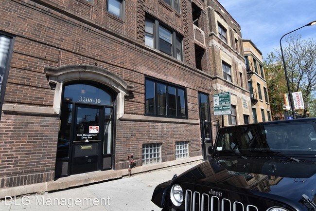 Foto del edificio - 3208 N Halsted St