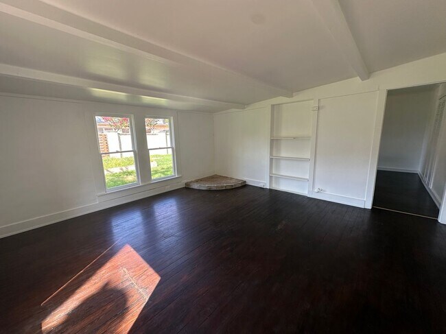 Foto del edificio - 603 N Orange St