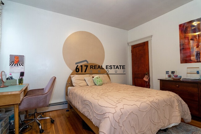 Foto del edificio - 157 Thorndike St